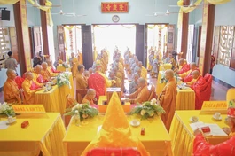 [ẢNH] Hội đồng Thập sư Tăng, Ni Đại giới đàn Trí Độ tấn đàn truyền giới cho giới tử