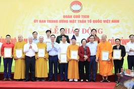 Chư tôn đức ủng hộ chương trình "“Triệu tấm lòng yêu thương - Nghìn mái nhà hạnh phúc”