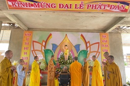 Trường Trung cấp Phật học tỉnh trang nghiêm tổ chức Đại lễ Phật đản