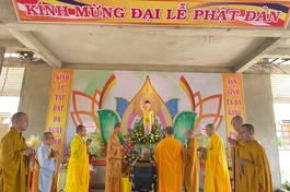 Trường Trung cấp Phật học tỉnh trang nghiêm tổ chức Đại lễ Phật đản