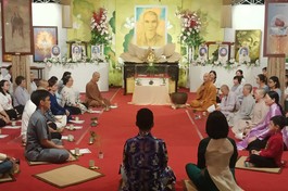 Ban Văn hóa Phật giáo tỉnh Khánh Hòa tổ chức thiền trà với chủ đề: “Lửa thiêng soi thế giới”