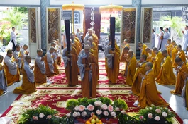 Ni trưởng Thích nữ Từ Nhẫn, Trưởng Phân ban Ni giới TP.HCM quang lâm đạo tràng tổ đình Kim Sơn