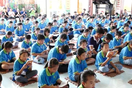 200 tu sinh được tu học trong một ngày tại chùa Phước Duyên