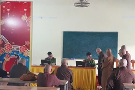 Chư Tăng đăng ký kích hoạt tài khoản định danh điện tử VNeID mức độ 2, tại tổ đình Chúc Thánh