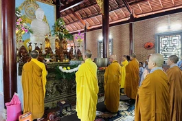 Khóa tu "Ngày trưởng tịnh" tại chùa Pháp Huyền