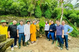 Phó Thủ tướng Trần Hồng Hà cùng đoàn tại Yên Tử