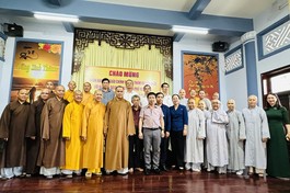 Đoàn chụp ảnh lưu niệm sau buổi làm việc với Ban Trị sự GHPGVN TP.Vũng Tàu