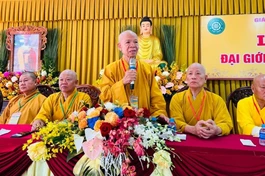 Đại diện Ban Tổ chức sách tấn đến giới tử trong kỳ khảo hạch