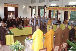  Đoàn Ban Thường trực Ban Trị sự GHPGVN tỉnh làm việc với Tăng Ni GHPGVN H.Long Điền