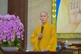 Hòa thượng Thích Thiện Thống thuyết trình về Quy chế Ban Tăng sự T.Ư đến hơn 700 Tăng Ni GHPGVN TP.HCM