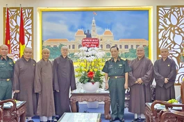  Chư tôn đức Ban Trị sự GHPGVN TP.HCM chúc mừng ngày truyền thống của Quân đội Nhân dân Việt Nam
