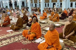 Thực tập thiền tại thiền viện Phước Sơn