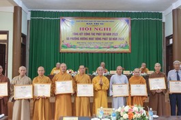 Tuyên dương công đức đến tập thể, cá nhân Tăng Ni đóng góp trong hoạt động Phật sự của GHPGVN tỉnh