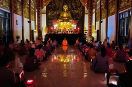  Hoa đăng Kỷ niệm ngày Đức Phật Thích Ca Mâu Ni thành đạo