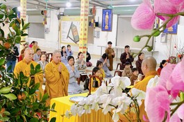  Hòa thượng Thích Thọ Lạc giải thích về danh hiệu của Đức Dược Sư Lưu Ly Quang Phật