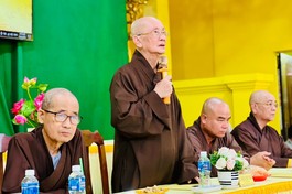 Hòa thượng Thích Chơn Minh chủ trì buổi họp của Ban Thường trực Ban Trị sự GHPGVN tỉnh Đồng Tháp
