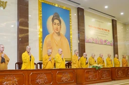 Chư tôn đức chứng minh niệm Phật cầu gia hộ