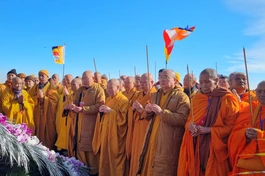 Lễ cầu nguyện quốc thới dân an trên đỉnh Fansipan - TP.SaPa được tổ chức hàng năm