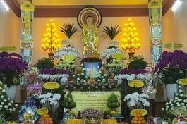 Hương án Ni trưởng Thích nữ Chí Kiên tại chùa Quang Minh 