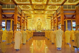 Lễ tác pháp an cư Phật lịch 2567 (năm 2023) của chư Tăng GHPGVN TP.HCM tại Việt Nam Quốc Tự 