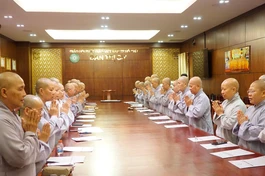 Chư Ni Phân ban Ni giới TP.HCM niệm Phật cầu gia hộ