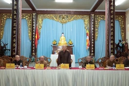 Hòa thượng Thích Minh Nhật phát biểu tại buổi họp