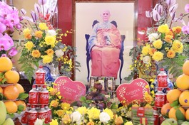 Di ảnh Ni trưởng Thích nữ Như Hải tại Tổ đường tổ đình Từ Nghiêm