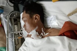 Mở rộng lòng từ: Nhà nghèo bệnh nặng