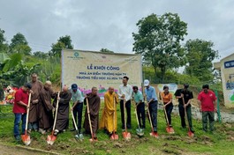 Ban Tổ chức khởi công xây dựng nhà ăn cho 150 học sinh tại điểm Trường Nậm Ty