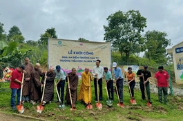 Ban Tổ chức khởi công xây dựng nhà ăn cho 150 học sinh tại điểm Trường Nậm Ty