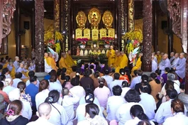 Đoàn Ban Trị sự GHPGVN tỉnh Hậu Giang thăm trường hạ Ni chùa Giác Hoa