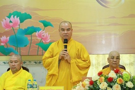 Thượng tọa Thích Tĩnh Triệt thăm hỏi, động viên hành giả an cư tại chùa Hòa Long, TP.Cao Lãnh