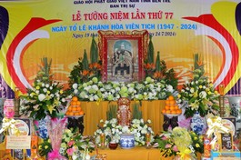 Hương án Tổ sư Lê Khánh Hòa tại chùa Tuyên Linh