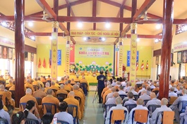 Chư hành giả tham dự lễ tổng bế giảng khóa An cư kiết hạ Phật lịch 2568, tại tổ đình Kim Cang