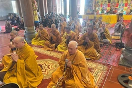 Chư tôn đức Ban Trị sự GHPGVN H.Tiên Lãng cầu siêu, tưởng niệm các nạn nhân bị thiệt mạng trong cơn bão số 3 