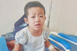 Mở rộng lòng từ: Con bệnh nặng không tiền chữa trị