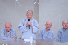 Ni trưởng Thích nữ Nhật Khương chủ trì buổi họp của Phân ban Ni giới T.Ư