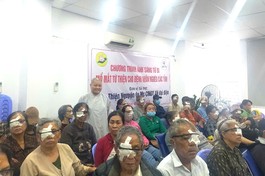 89 bệnh nhân nghèo được chương trình "Ánh sáng từ bi", y bác sĩ Trung tâm mắt Trưng Vương phẫu thuật đem lại ánh sáng