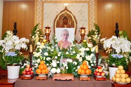 Di ảnh Hòa thượng Thích Huệ Chơn tại chùa Hoa Sơn