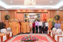 Thượng tọa Thích Thanh Phong chúc Tết Ất Tỵ đến lãnh đạo Tỉnh ủy tỉnh Bà Rịa - Vũng Tàu