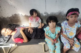 Mở rộng lòng từ: Gia đình nghèo lại mắc bệnh ung thư