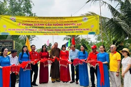 Cắt băng khánh thành cầu Tường Nguyên 527 tại H.Châu Thành, Hậu Giang