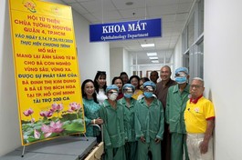 Bệnh nhân được tài trợ phẫu thuật mắt bằng máy phaco do y bác sĩ Bệnh viện An Bình thực hiện