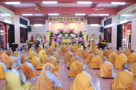 Chư Ni tưởng niệm Ni trưởng Thích nữ Chí Kiên tại chùa Quang Minh, TP.Đồng Xoài, tỉnh Bình Phước