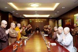 Chư Tăng Ni trong nghi thức niệm Phật cầu gia bị