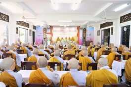 Quang cảnh buổi khai mạc Khóa bồi dưỡng Luật học của Ni giới tỉnh Tiền Giang năm 2025