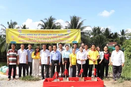 Chùa Tường Nguyên khởi công cầu Tường Nguyên 547, tại xã An Ngãi Tây, H.Ba Tri, tỉnh Bến Tre - Ảnh: T.N