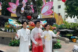 Các nghệ sĩ đang ghi hình bài ca cổ Đạo ở trong tim tại tượng đài Bồ-tát Thích Quảng Đức