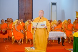 Hòa thượng Thích Huệ Thông thay mặt phái đoàn GHPGVN đọc thư phân ưu của Trưởng lão Hòa thượng Thích Thiện Nhơn