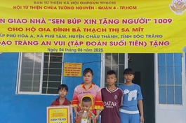 Chùa Tường Nguyên bàn giao 12 căn nhà tình thương tại các địa phương